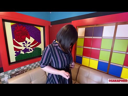 ❤️ جاپاني پياري وڏي سيني سان گڏ جنسي رانديڪن سان مشت زني ڪري ٿي ۽ هڪ orgasm آهي. هوءَ هڪ انٽرويو ۾ پنهنجي ڀوائتي تجربي بابت ڳالهائي ٿي. وڏيون چوڙيون ۽ وارن واري بلت زور سان روئي رهي آهي. اوساڪاپورن ☑  جنس
